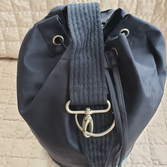 BOSS Hobo Bag. - Picture 5 of 8